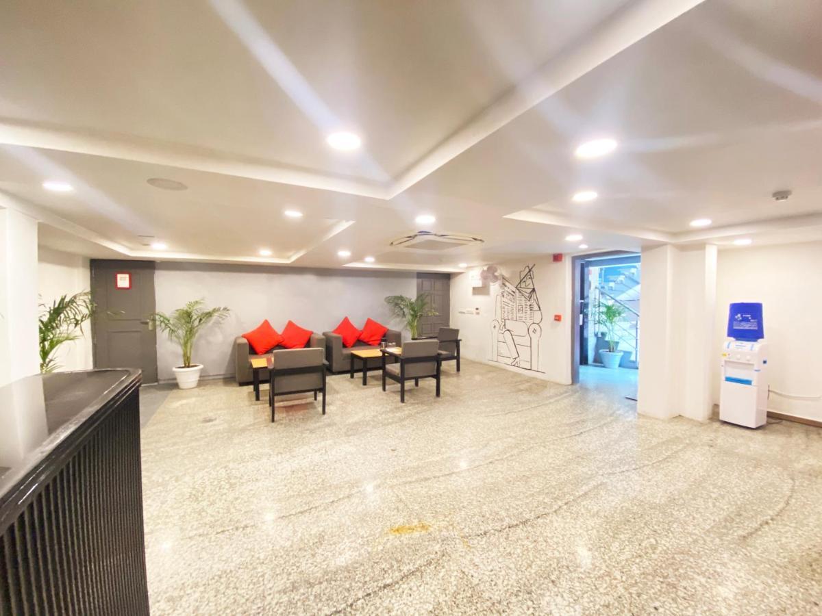 Hotel Golden Saffron By Qotel-Punjabi Bagh Új-Delhi Kültér fotó