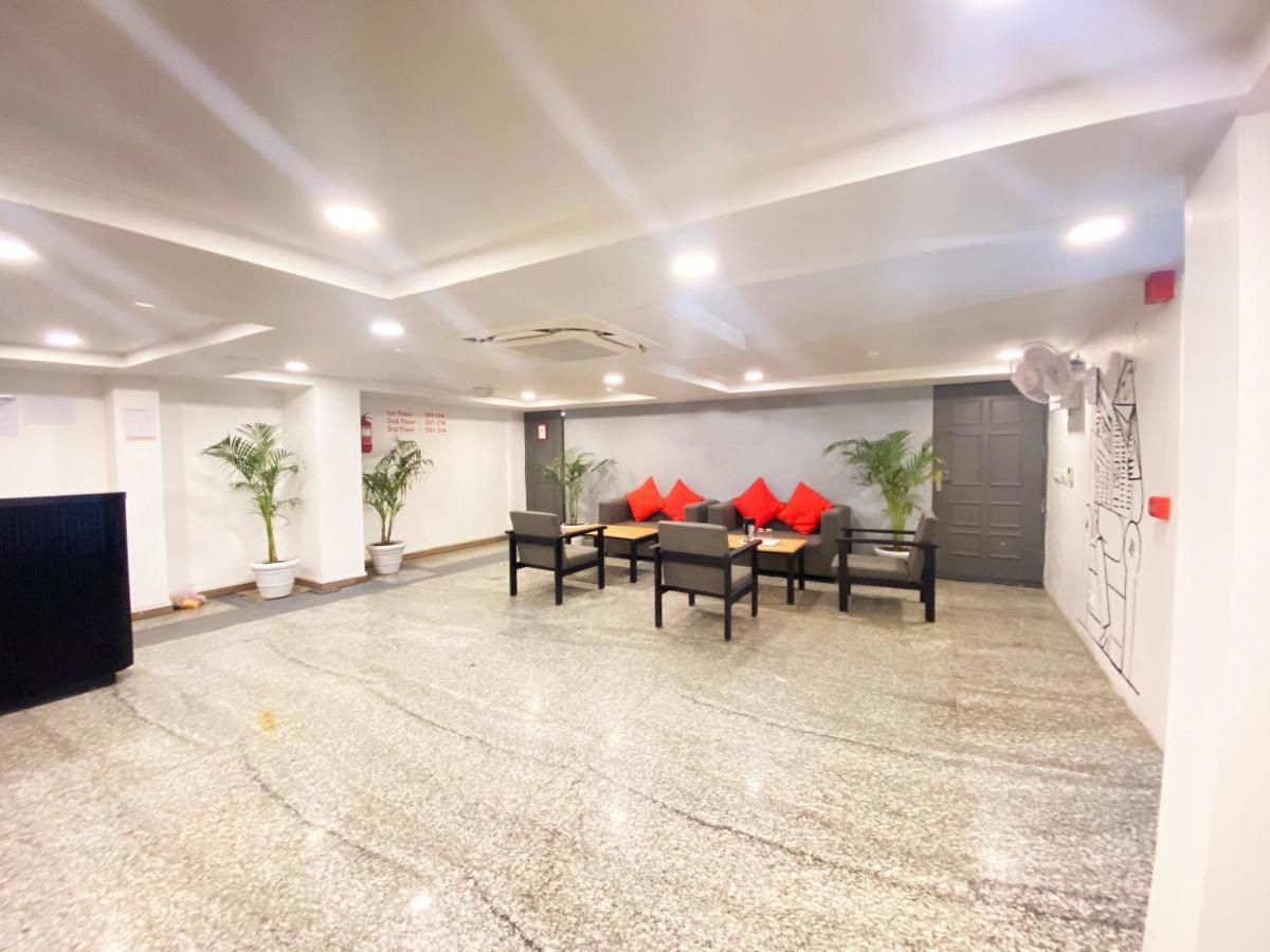 Hotel Golden Saffron By Qotel-Punjabi Bagh Új-Delhi Kültér fotó