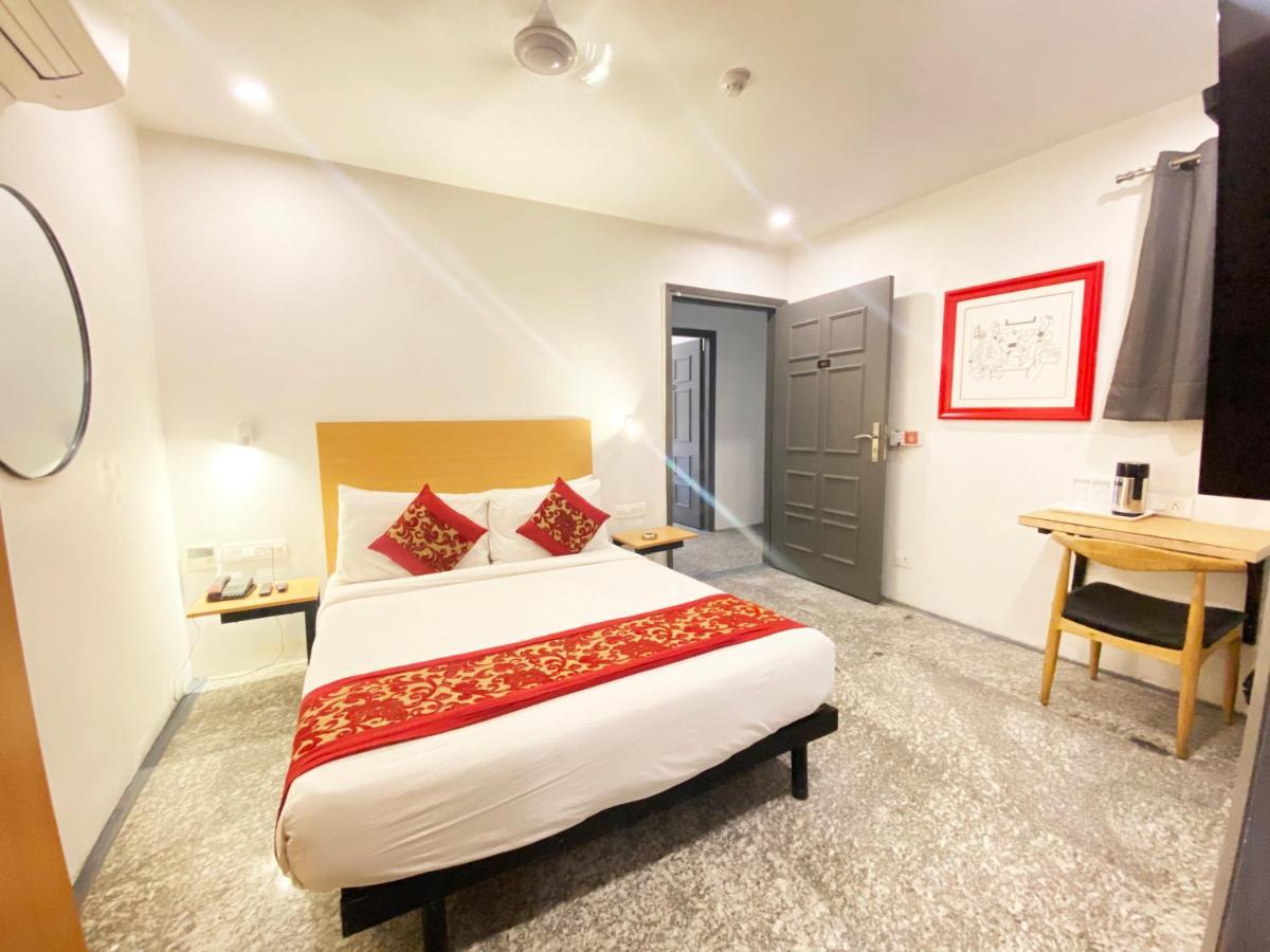 Hotel Golden Saffron By Qotel-Punjabi Bagh Új-Delhi Kültér fotó