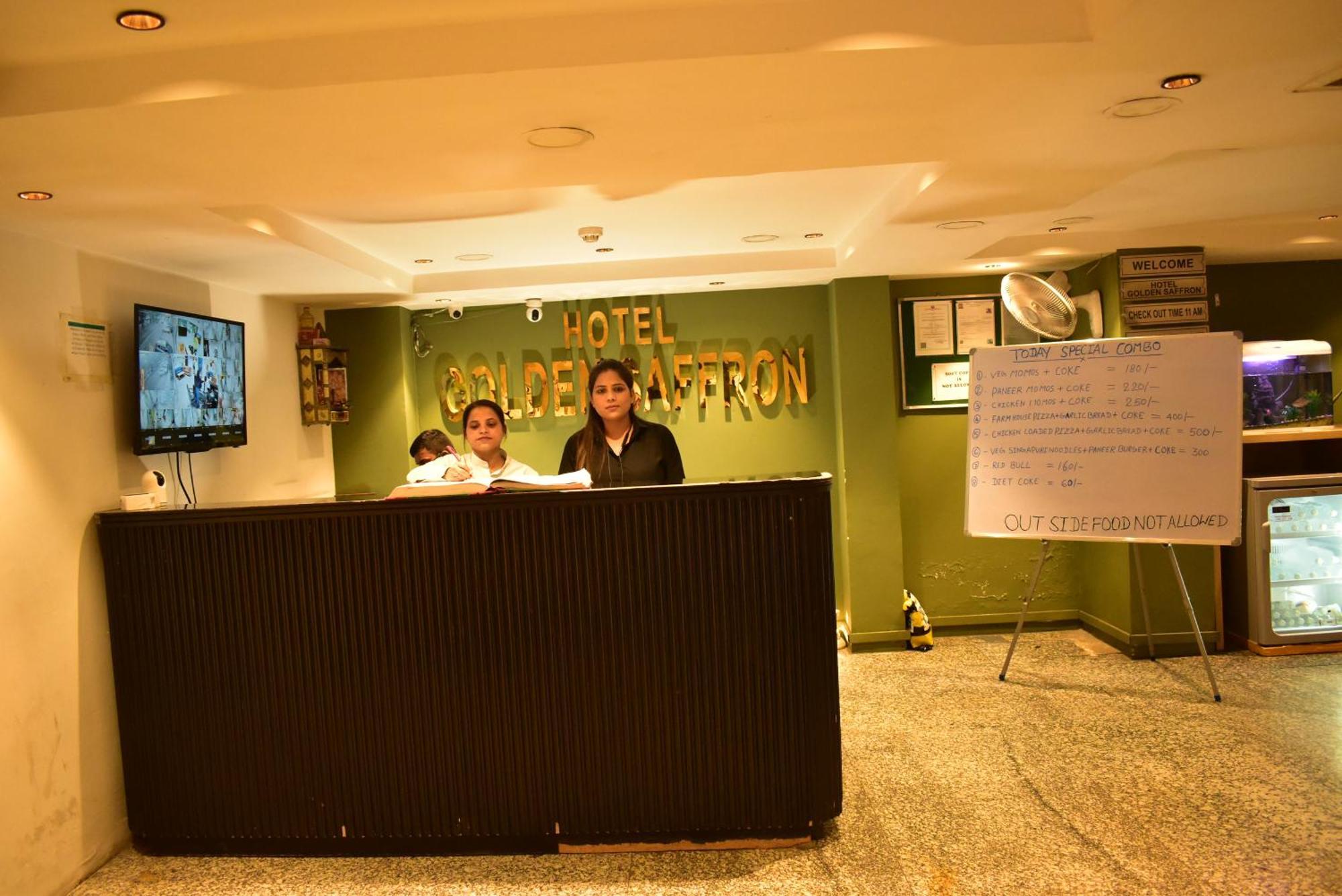 Hotel Golden Saffron By Qotel-Punjabi Bagh Új-Delhi Kültér fotó