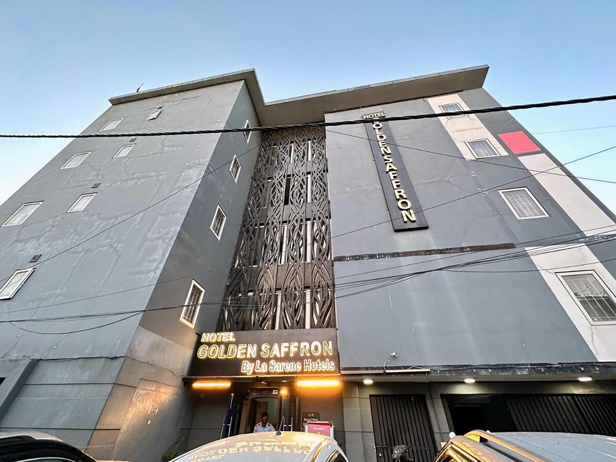 Hotel Golden Saffron By Qotel-Punjabi Bagh Új-Delhi Kültér fotó