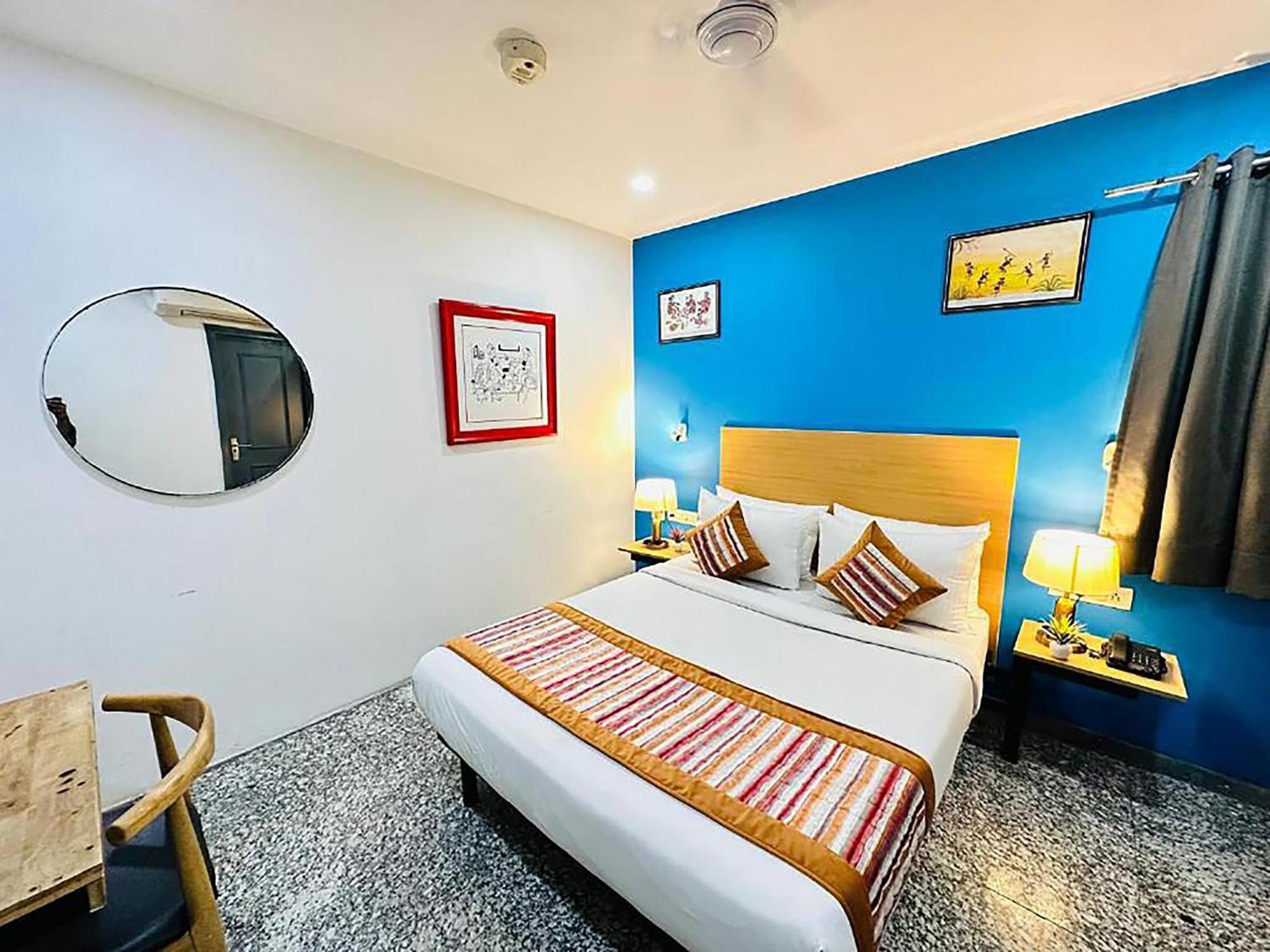 Hotel Golden Saffron By Qotel-Punjabi Bagh Új-Delhi Kültér fotó